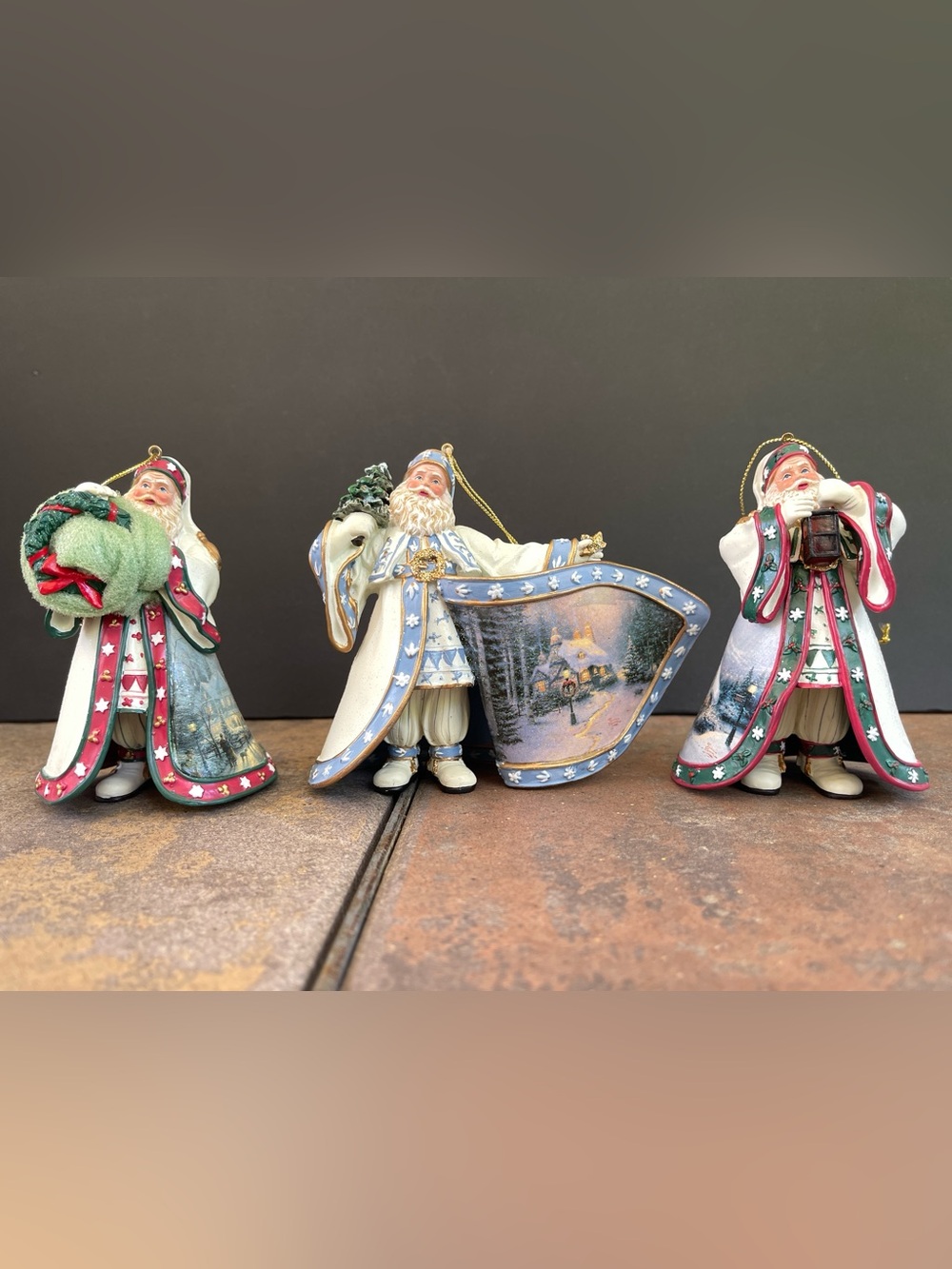 Set of 3 old world Santas Thomas Kinkade by Ashton drake galleries 2003